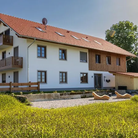 Schoene Dach-ferienwohnung Magdalena In Ruhiger Umgebung Apartament *