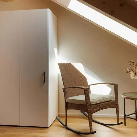 Schoene Dach-ferienwohnung Magdalena In Ruhiger Umgebung Böbing